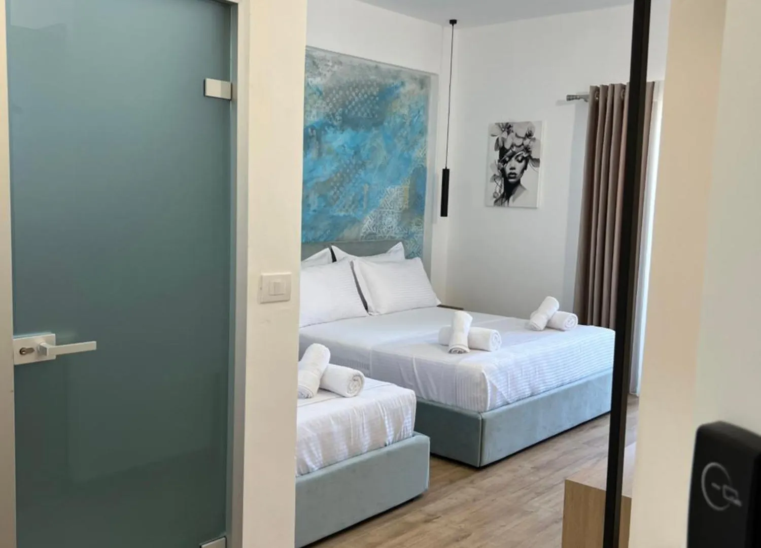 Emar Beachfront Hotel Ksamil