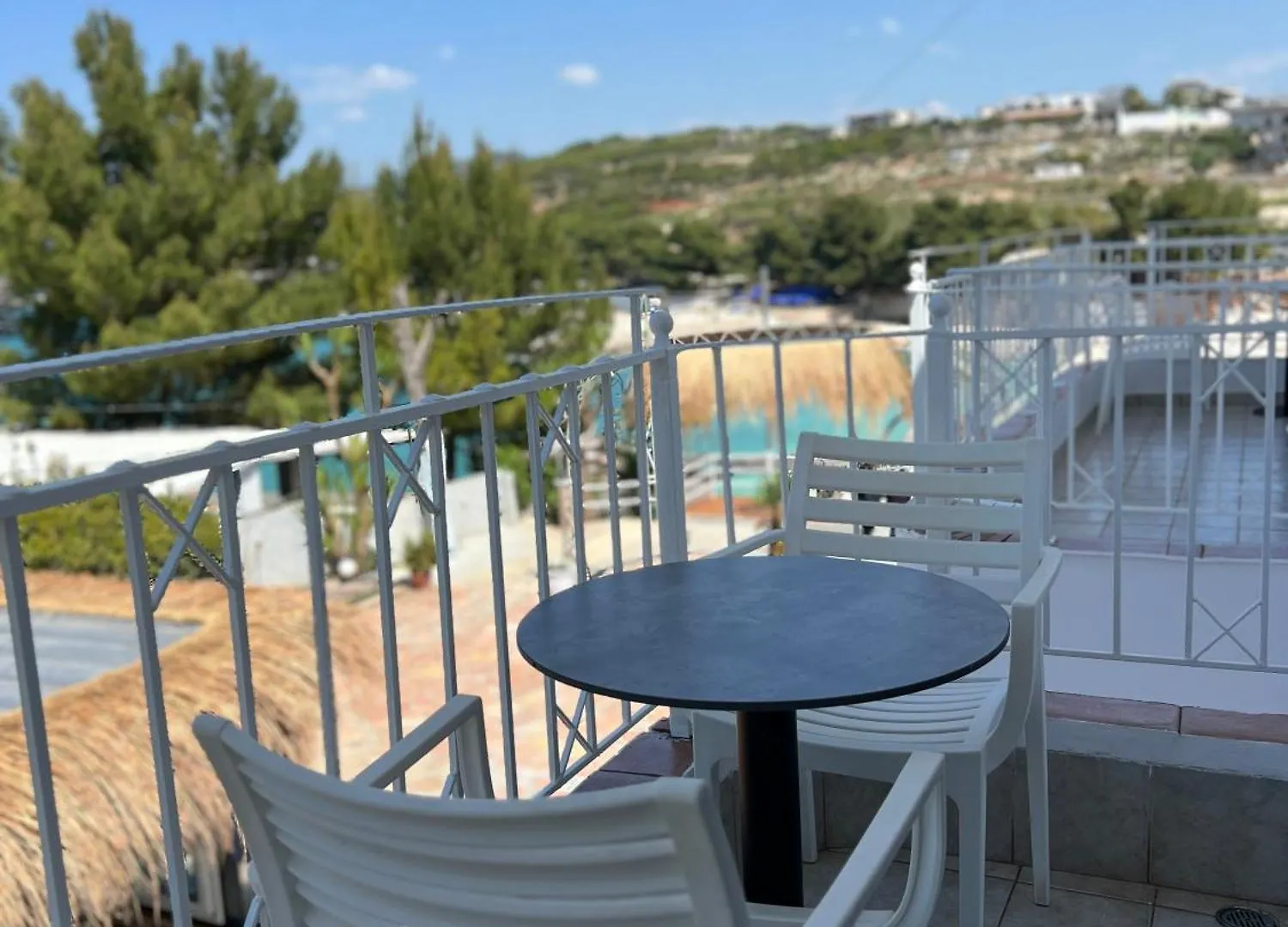 Emar Beachfront Hotel Ksamil Bed & Breakfast