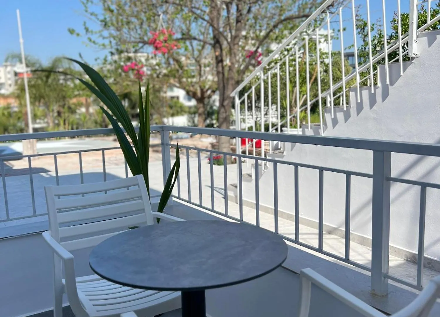 Bed & Breakfast Emar Beachfront Hotel Ksamil Albania