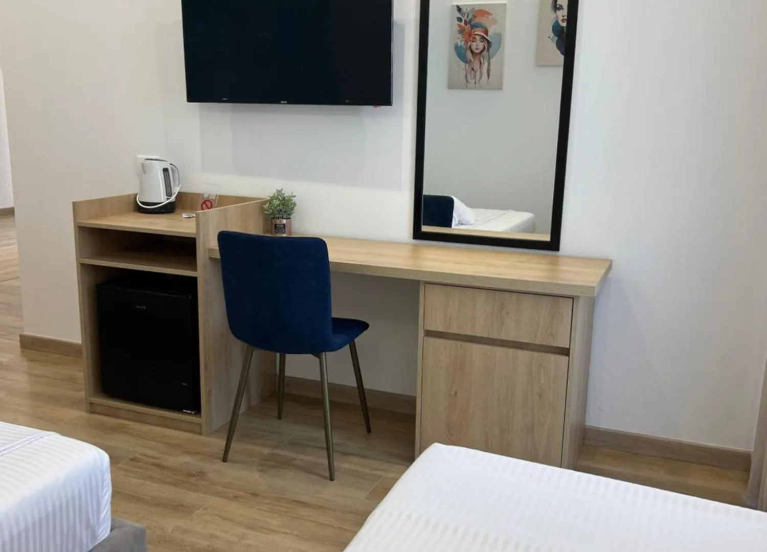 Emar Beachfront Hotel Ksamil