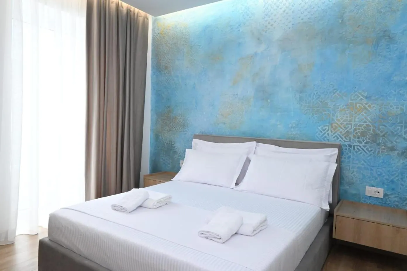 Emar Beachfront Hotel Ksamil Bed & Breakfast