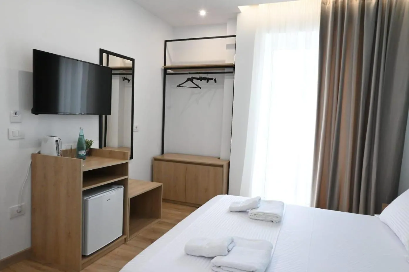 Bed & Breakfast Emar Beachfront Hotel Ksamil
