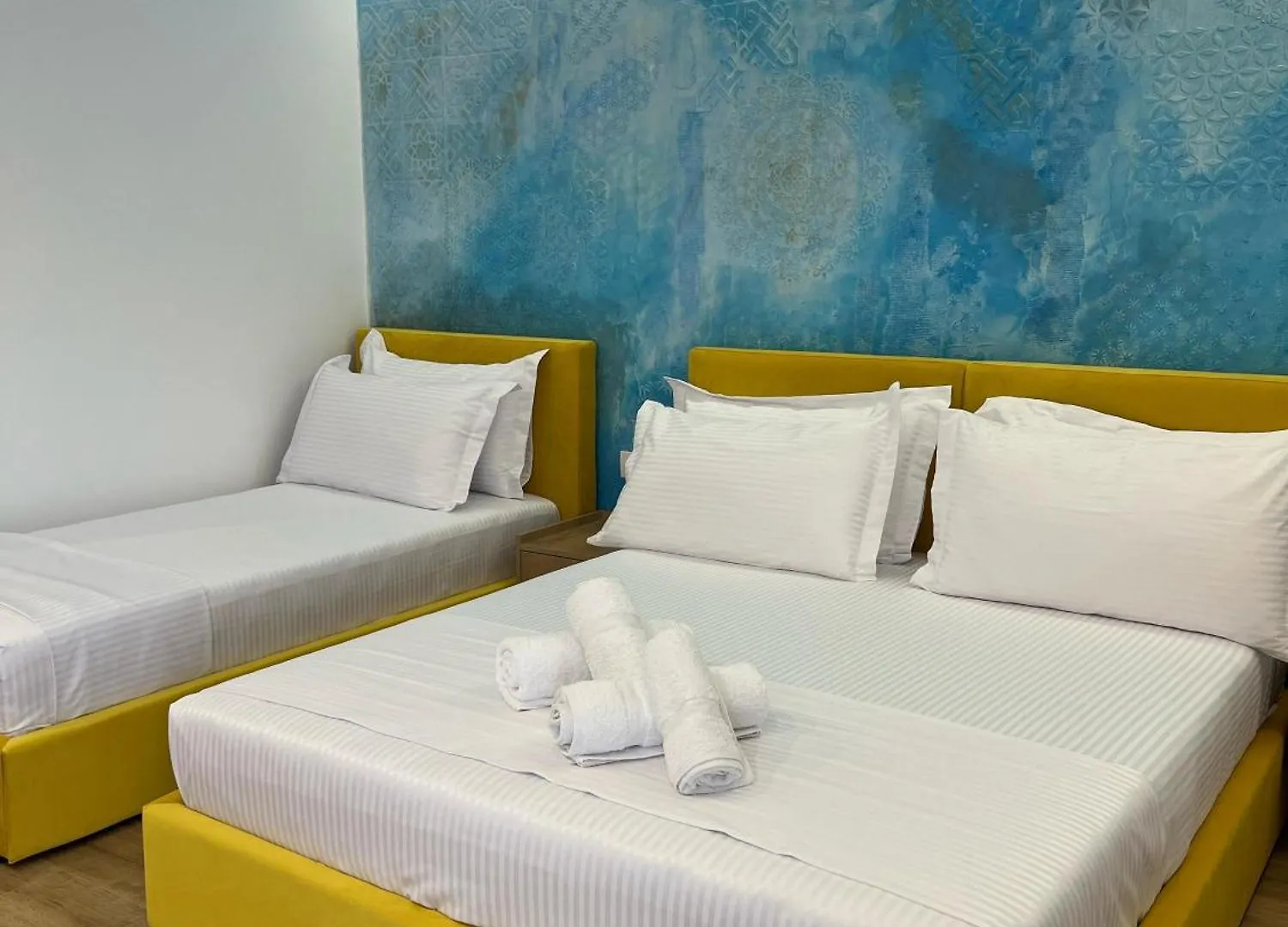 Emar Beachfront Hotel Ksamil
