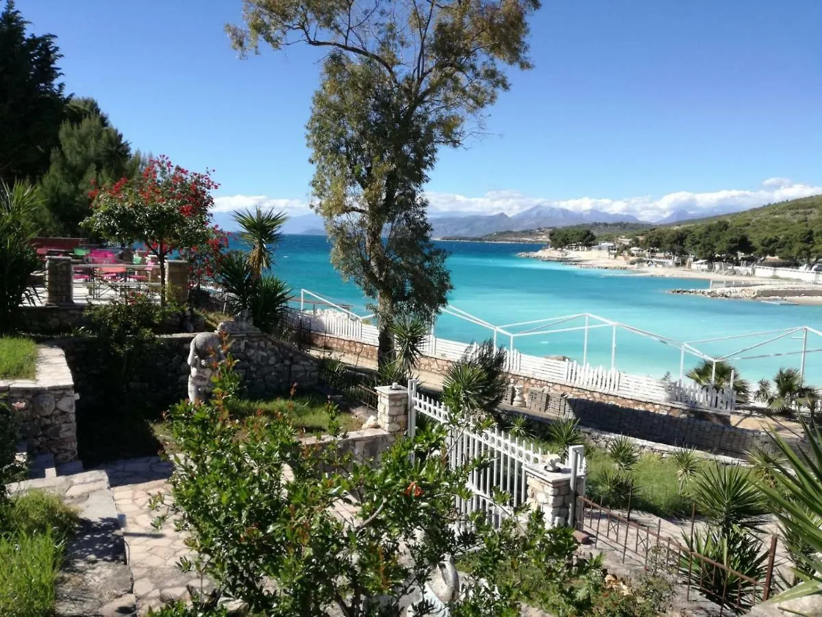 Emar Beachfront Hotel Ksamil Albânia