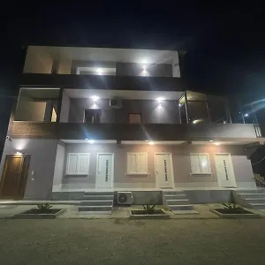https://alessio-rooms-kruja.hotels-in-tirana.com