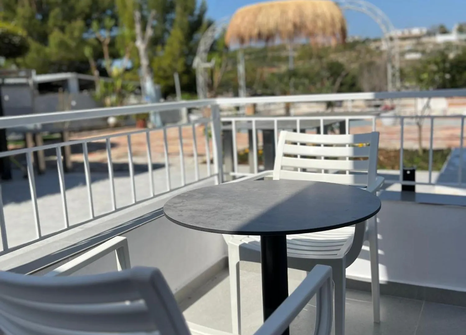Emaar Hotel Ksamil - Beachfront , Newly Renovated Bed & Breakfast